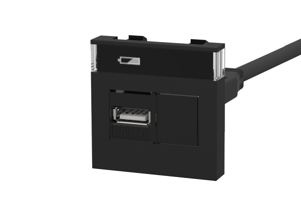 M45 1v USB lader 2.4A zwart